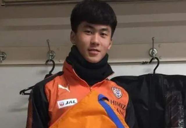 伊人成人在线视频
